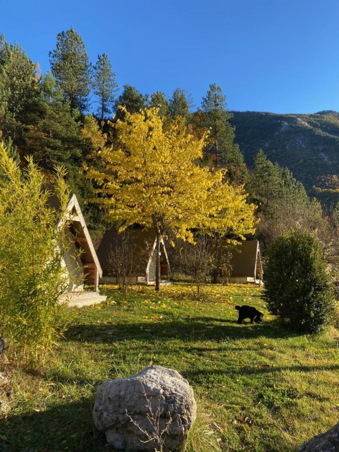 Camping Calme Et Nature Castellane Buitenkant foto
