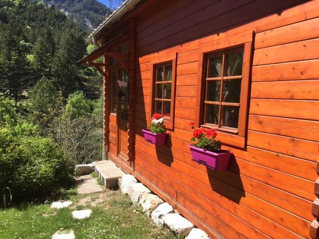 Camping Calme Et Nature Castellane Buitenkant foto