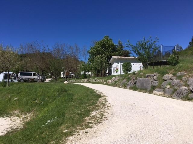 Camping Calme Et Nature Castellane Buitenkant foto